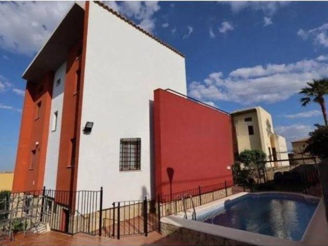 Chalet en venta en La Hoya de Buñol, Valencia