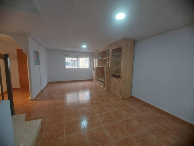 Villa en venta en San Vicente Del Raspeig, la Borinquen