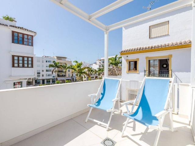 Chalet en venta en Barriada Islas Canarias, Estepona