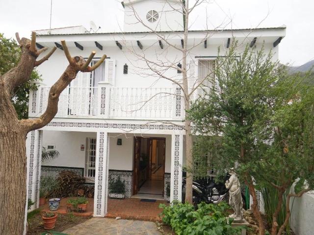 Villa en venta en Alhaurín El Grande, Barrio de San Antón