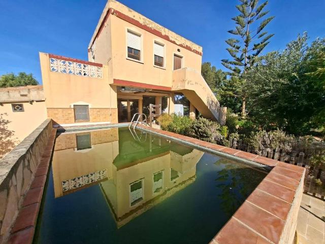Chalet en venta en Bétera, València / Valencia