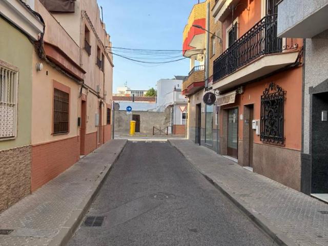 Chalet en venta en Camas, Andalucía