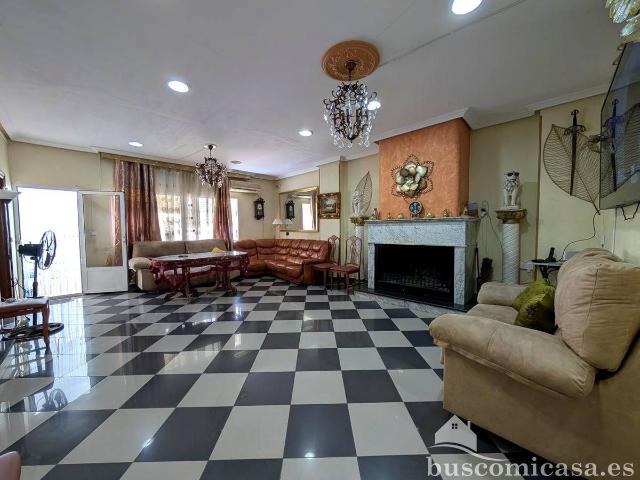 Chalet en venta en Linares, Andalucía