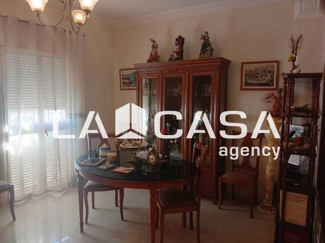Villa en venta en Dos Hermanas, Barriada Juan de la Cosa
