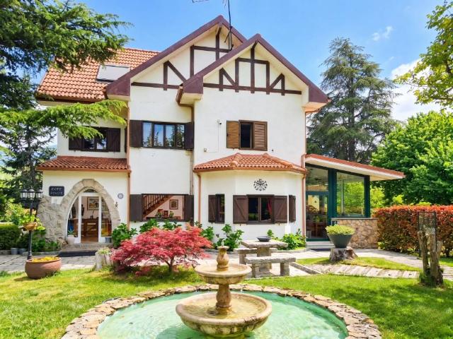 Chalet en venta en Cercedilla, Madrid