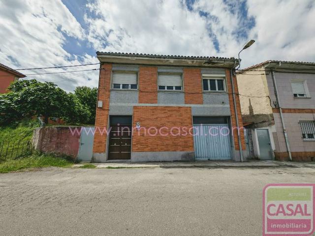 Chalet en venta en Centro, Oviedo