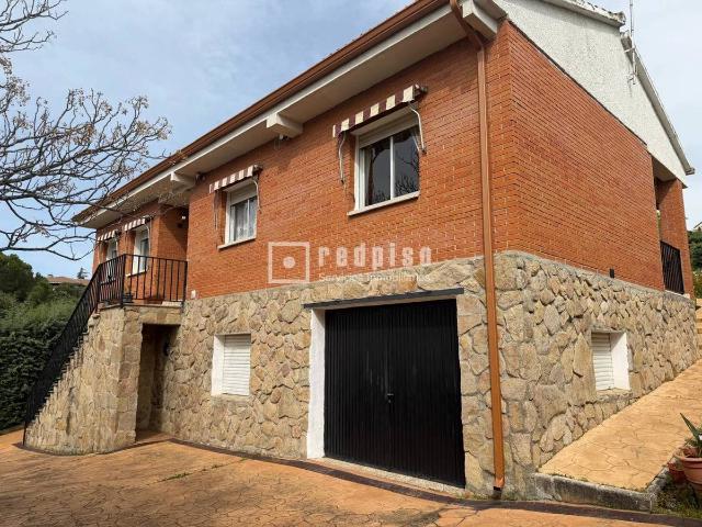 Chalet en venta en Valdemorillo, Madrid