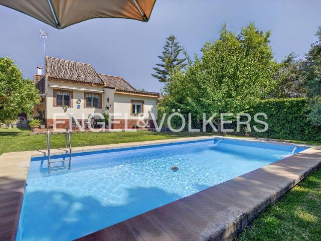 Chalet en venta en Distrito de Quinto, Dos Hermanas