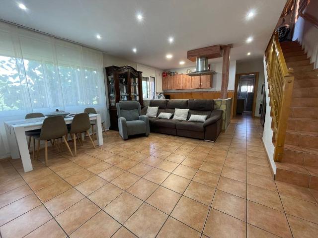 Chalet en venta en Cervelló, Barcelona