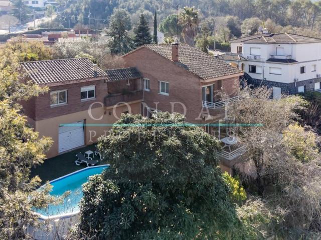Chalet en venta en Cervelló