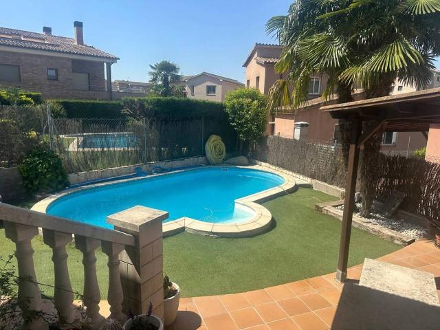 Chalet en venta en Cervera, Segarra