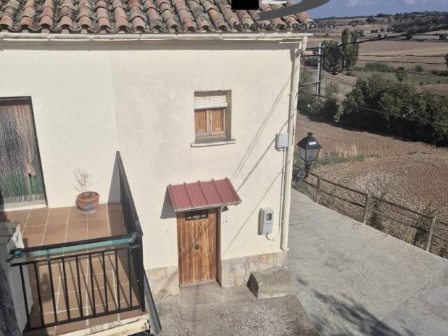 Chalet en venta en Cervera, Segarra