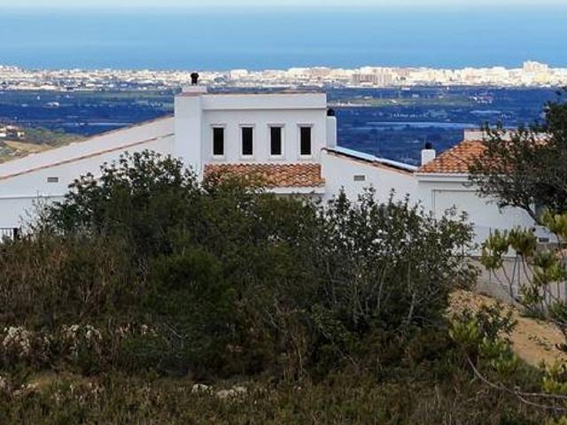 Chalet en venta en Cervera Del Maestre, Valencia