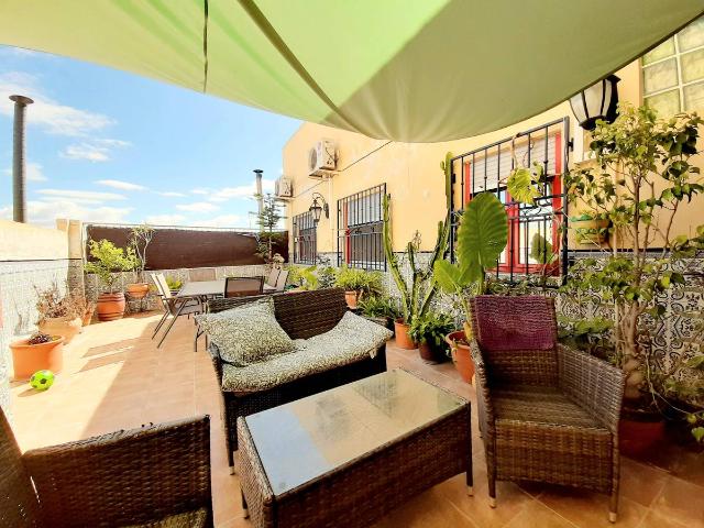 Villa en venta en Ceutí