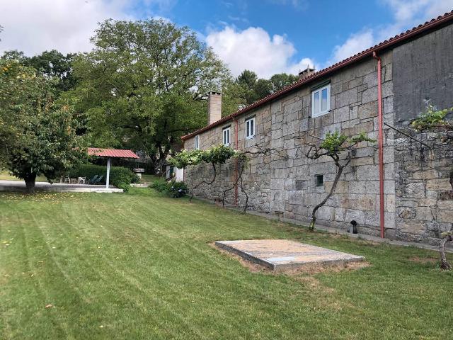 Chalet en venta en Chantada, Galicia