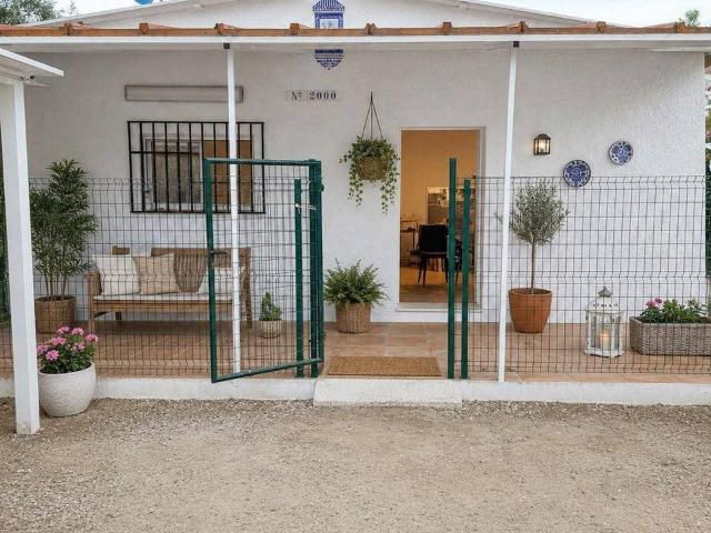 Chalet en venta en La Hoya de Buñol, Valencia