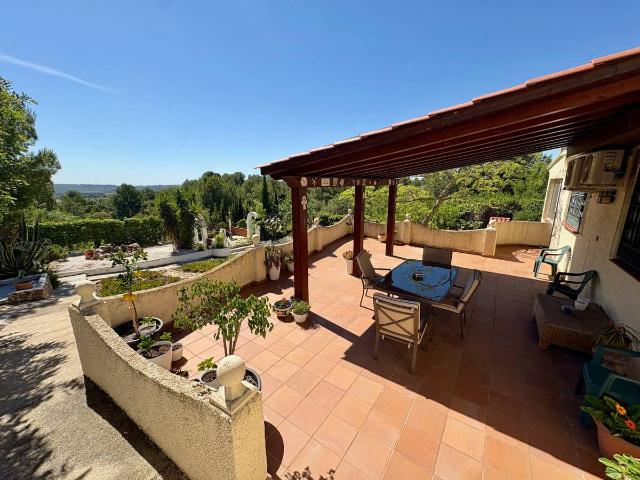Chalet en venta en La Hoya de Buñol, Valencia