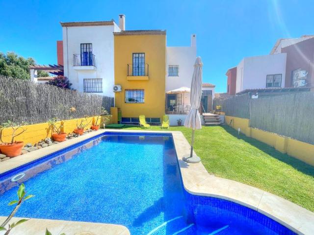 Villa en venta en Vélez-málaga, Capuchinos