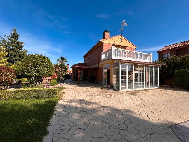 Chalet en venta en El Mapa, Chiloeches