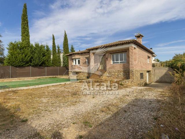 Chalet en venta en El Mapa, Chiloeches