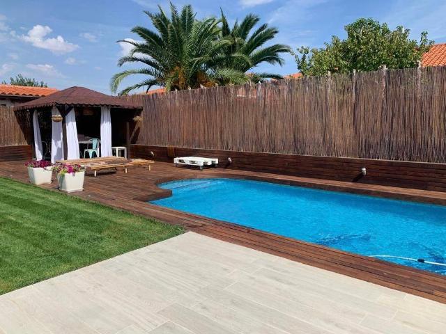 Chalet en venta en El Mapa, Chiloeches