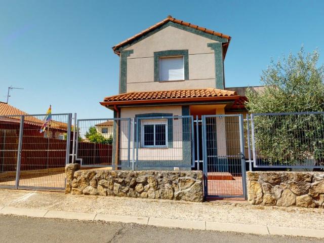 Villa en venta en Chiloeches, El Mapa