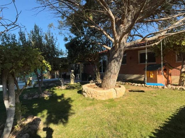 Villa en venta en Chiloeches, El Mapa