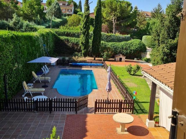 Chalet en venta en El Mapa, Chiloeches