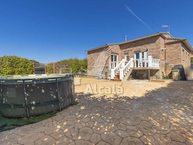 Chalet en venta en El Mapa, Chiloeches