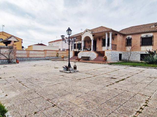 Villa en venta en Chozas De Canales