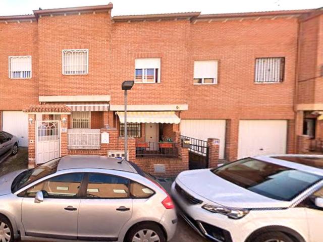Chalet en venta en Chozas De Canales, Toledo