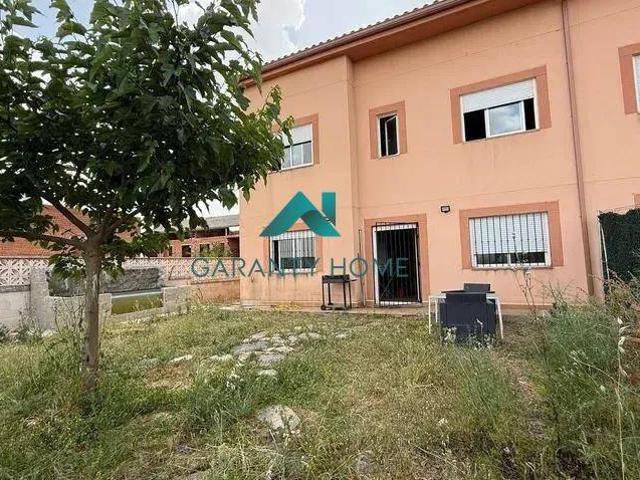 Villa en venta en Chozas De Canales