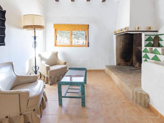 Chalet en venta en Chulilla, Valencia