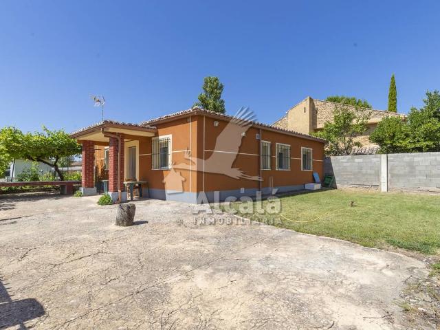Chalet en venta en Cifuentes, Castilla-La Mancha