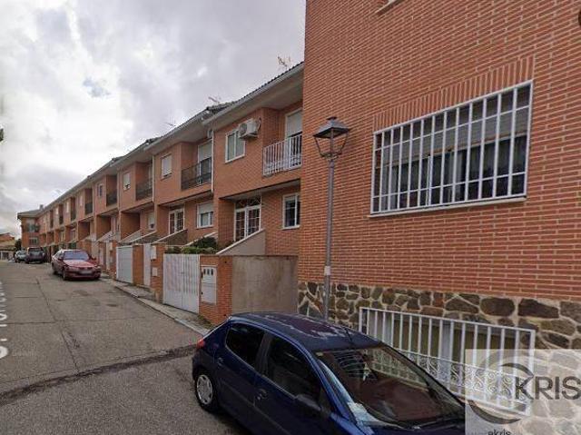 Villa en venta en Ciruelos