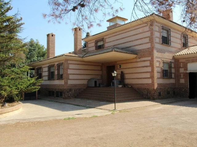 Chalet en venta en Los Ángeles, Ciudad Real