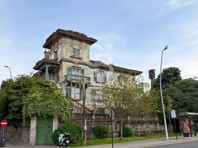 Chalet en venta en Cidade Vella, A Coruña