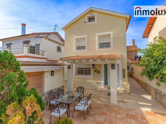 Chalet en venta en Casco Antiguo - Santa Cruz - Ayuntamiento, l'Alacantí