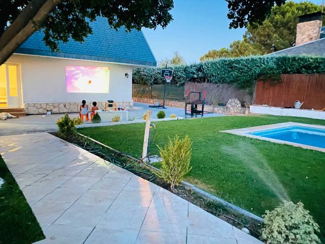 Chalet en venta en Algete, Madrid