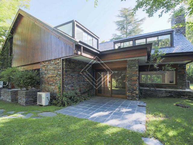 Chalet en venta en Madrid, Cortes
