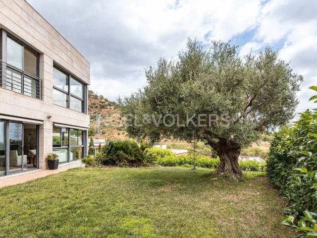 Villa en venta en Esplugues De Llobregat, el Centre