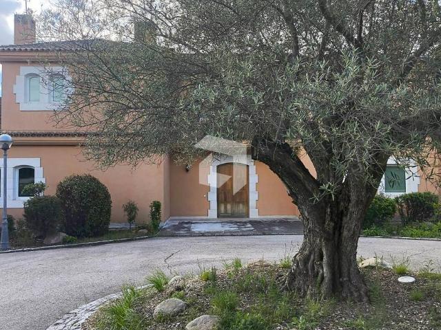 Chalet en venta en Rozas De Puerto Real, Madrid