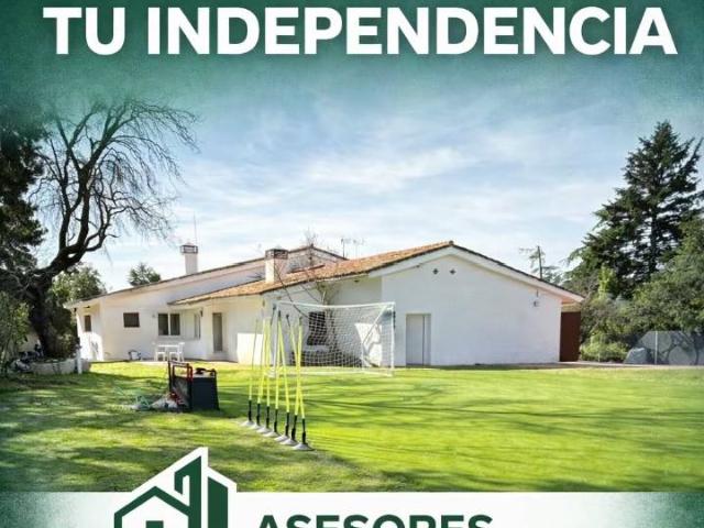 Chalet en venta en Rozas De Puerto Real, Madrid