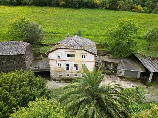 Chalet en venta en Coaña, Asturias