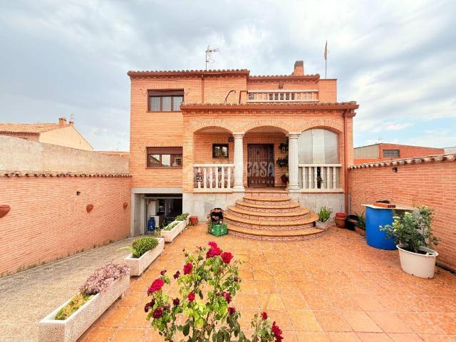 Chalet en venta en Cobeja