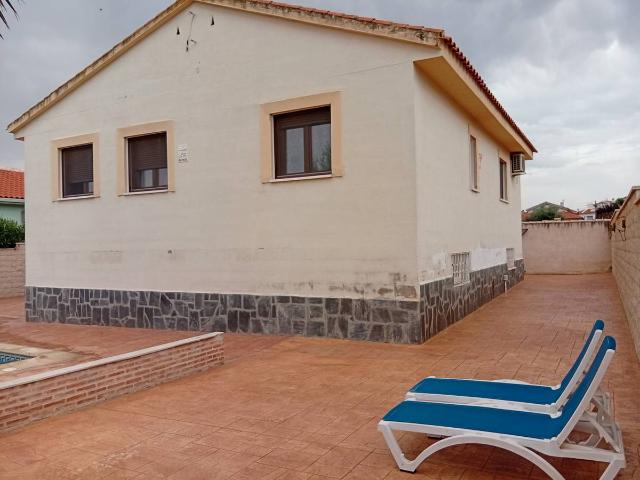 Villa en venta en Cobisa, Montecobisa