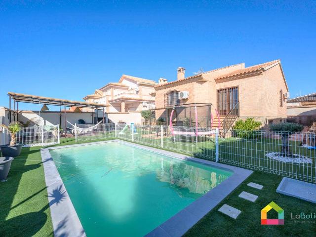 Chalet en venta en Montecobisa, Cobisa