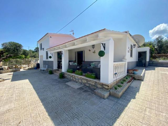 Chalet en venta en el Comtat, Valencia