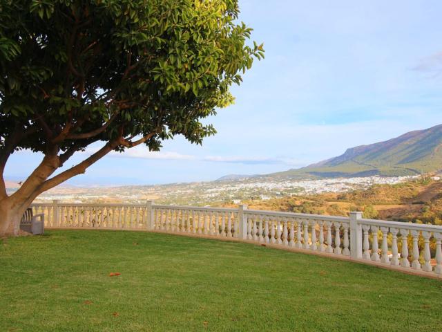 Chalet en venta en Coín, Málaga