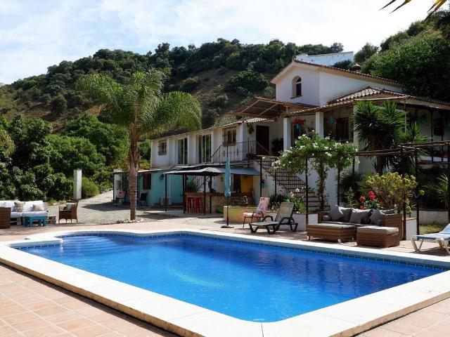 Villa en venta en Coín, Urbanización Los Alijares